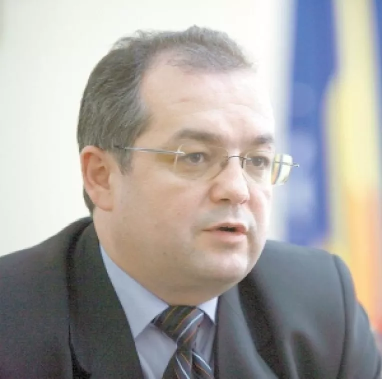 10.000 de cereri pentru o noua casa. Romanii vor beneficia si in 2010 de programul "Prima Casa"