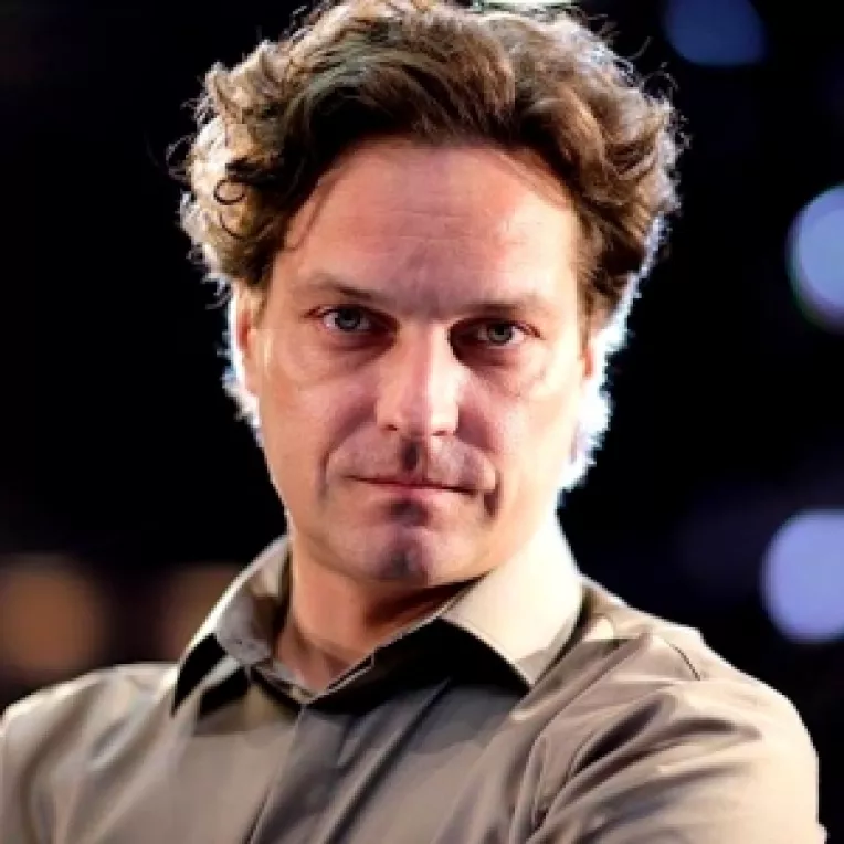 Actorul George Ivascu, manager al Teatrului Metropolis, a fost propus de PSD sa preia Ministerul Culturii