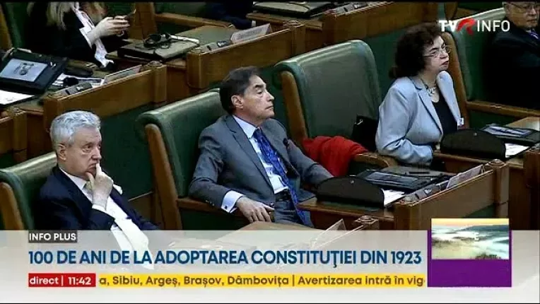 Adunare solemna in Parlament, la 100 de ani de la adoptarea primei Constitutii a Romaniei Mari