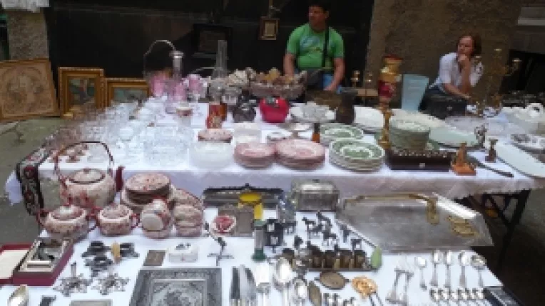 Andrei Vasile: "Obiecte din bronz si alama si farfurii din portelan, la MTR!"