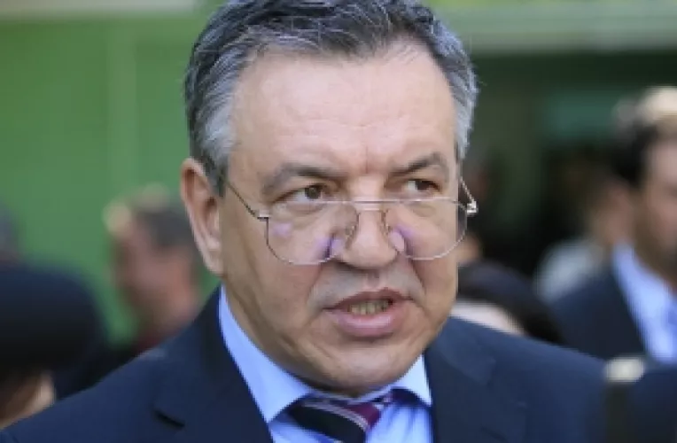 Basescu a semnat eliberarea din functia de ministru a lui Pacuraru