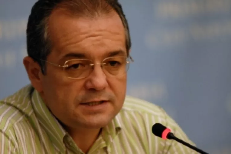 Boc: Desemnarea de candidati primari la Parlament poate fi o solutie castigatoare sau una pierzatoare