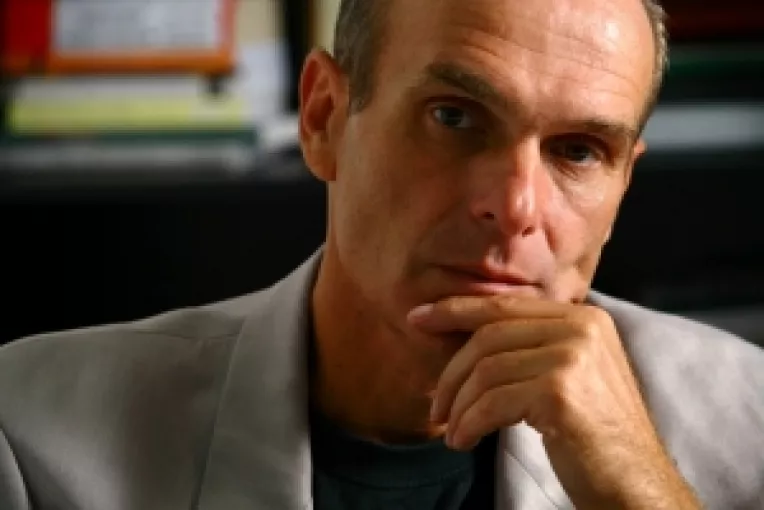 C.T.Popescu: "Basescu n-are simultan cancer, ciroza, SIDA si Alzheimer"
