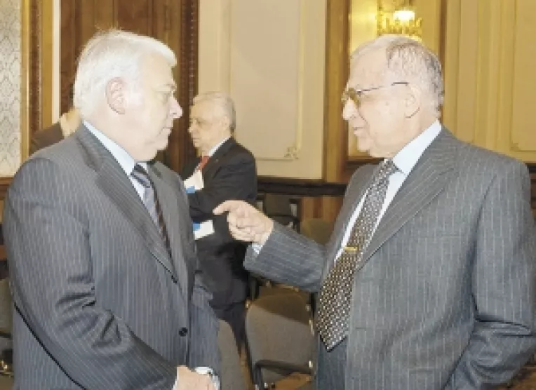 Concentrat pe relatiile europene: Viorel Hrebenciuc nu mai candideaza pentru functia de lider al deputatilor PSD