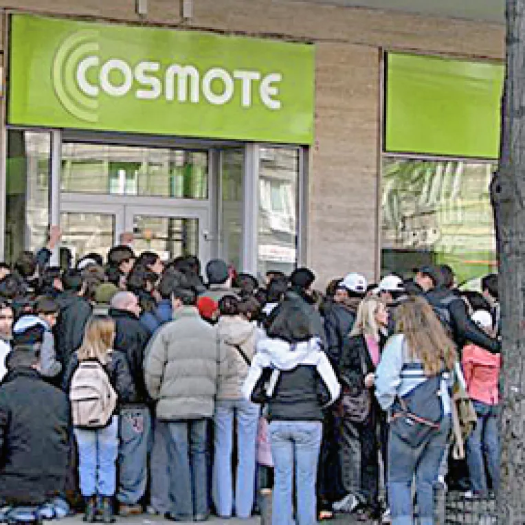 Cosmote anunta ca in primele noua luni a fost pe "plus"