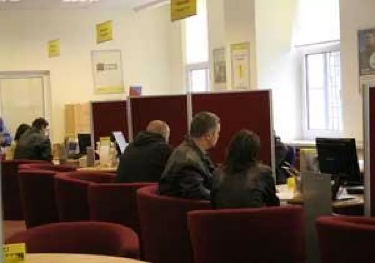 Credit bancar pentru locuinta. Jugul cu dobanda