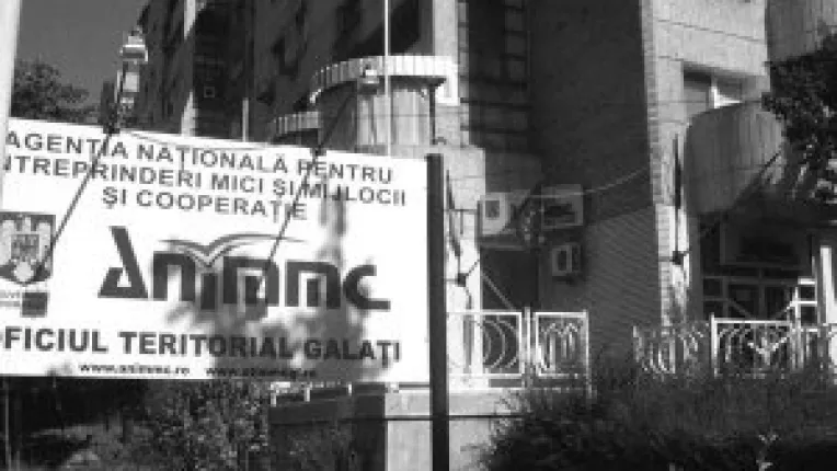 Firmele galatene ignora si finantarile nationale