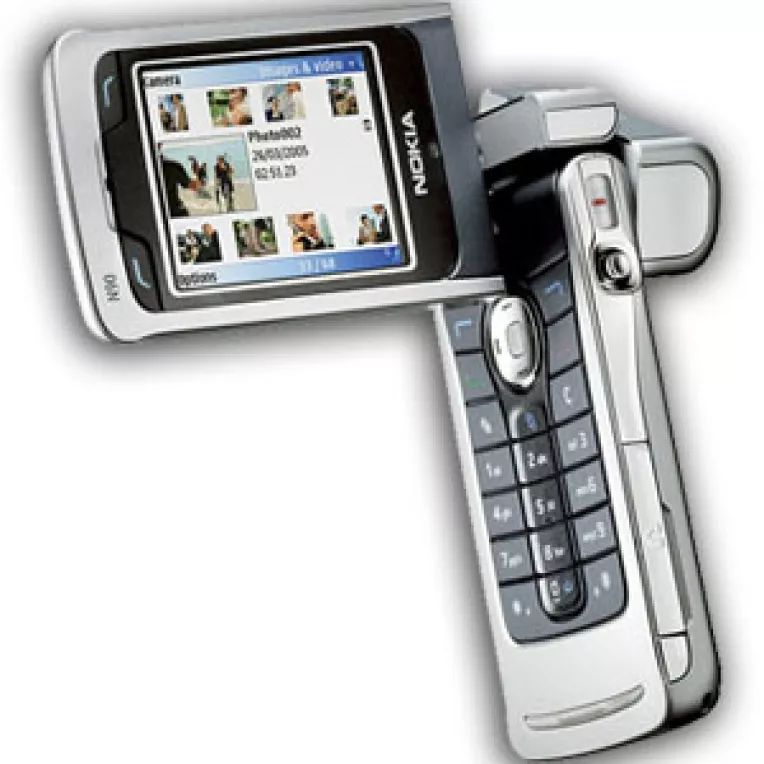 Industria telefoniei mobile pe val