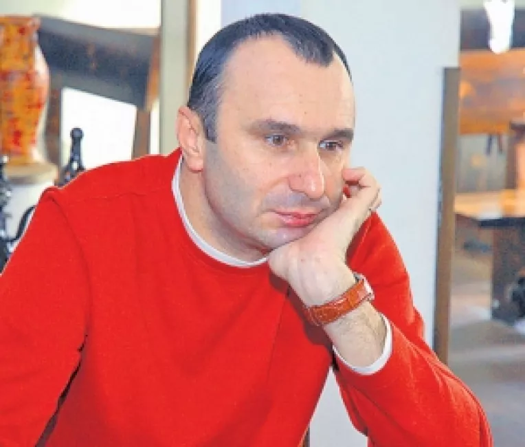 Marius Tuca, un Esenin al poeziei romanesti contemporane 