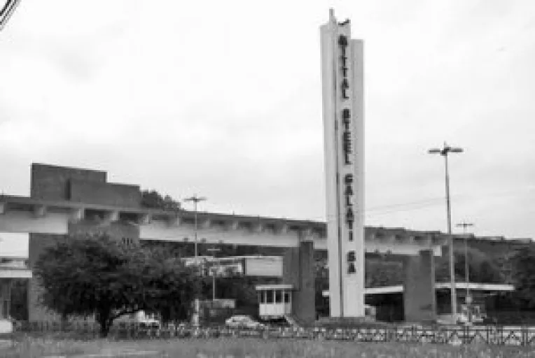 Metalurgistii au demarat negocierile CCM