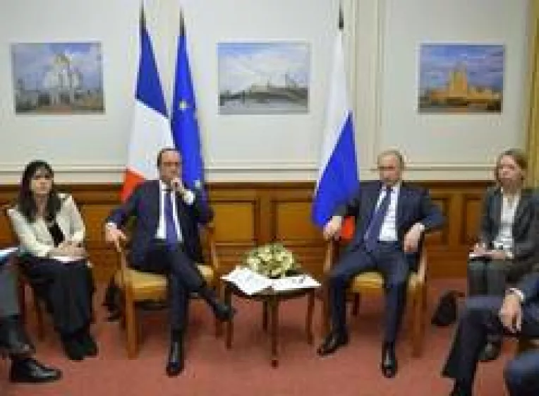 Presedintele rus, Vladimir Putin, si cel francez, Francois Hollande, s-au intalnit sambata la Moscova