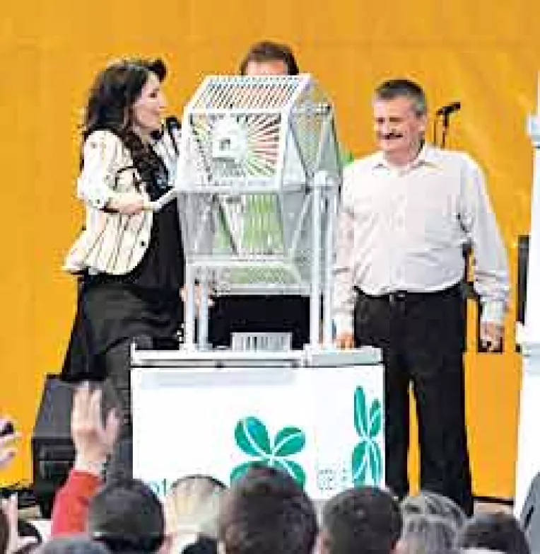 Primii 1.000 de tineri care vor primi locuinte, trasi la sorti