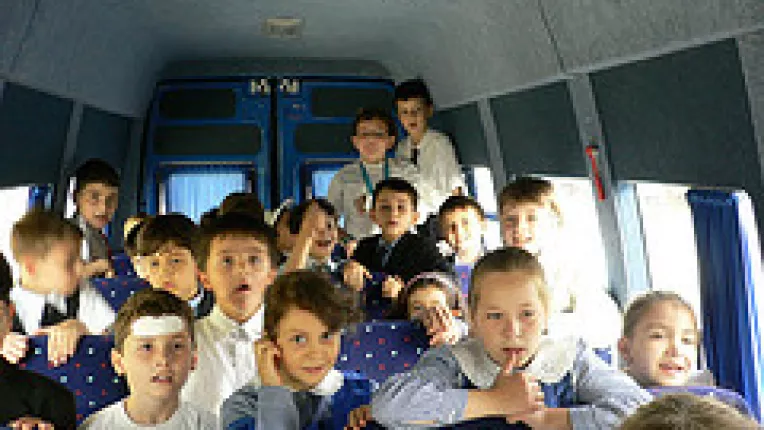 PSD l-a reclamat pe Cristian Adomnitei la DNA, pentru "microbuzul electoral"