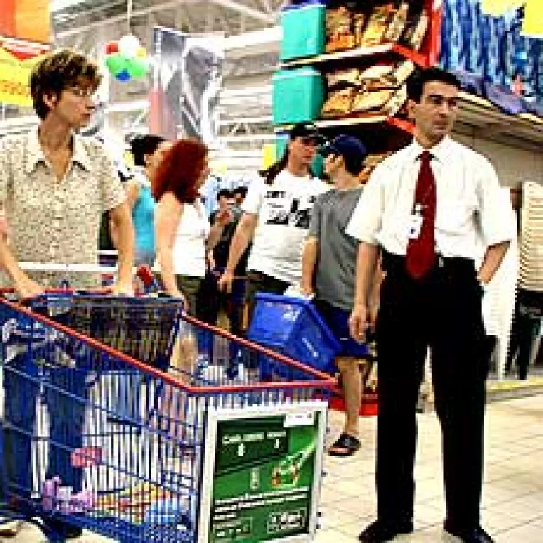 Romania, invadata de magazine cu preturi mici