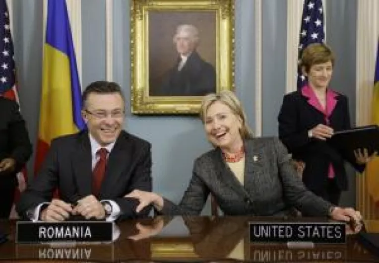 Romanii pot scapa de vize pentru America