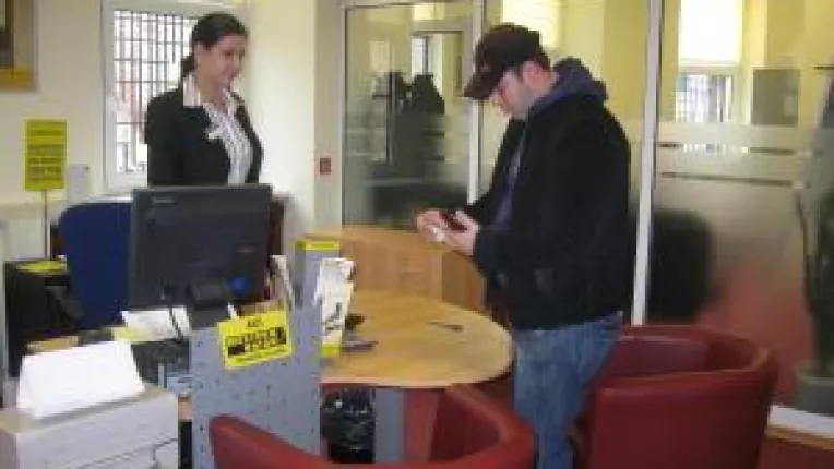 Si-au retras banii din banci