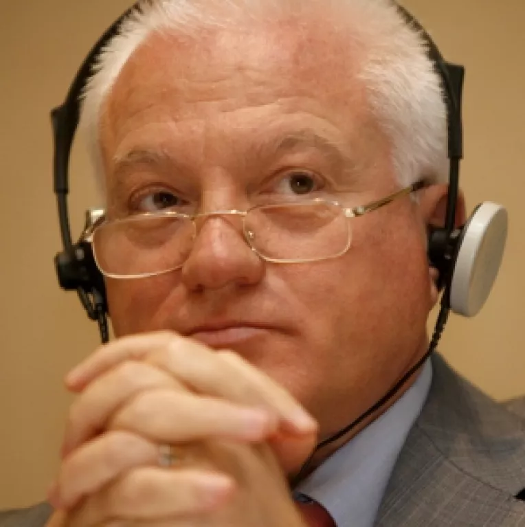 Stoica nu se vrea nici in Parlament, nici ministru al Justitiei