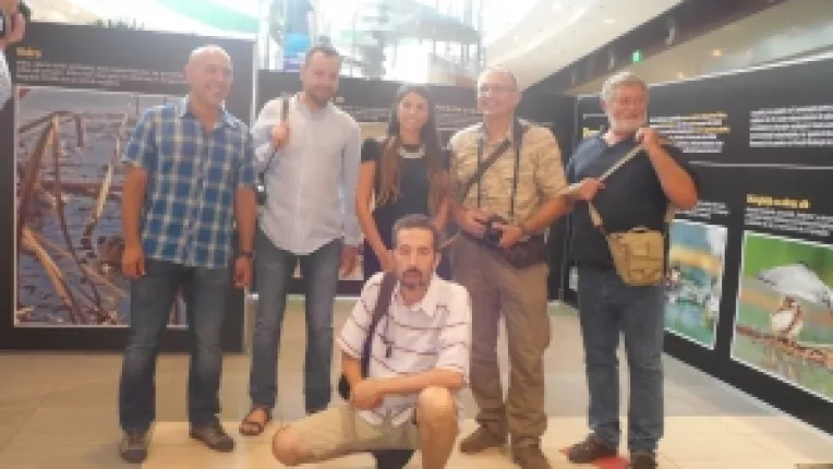 Sun Plaza gazduieste expozitia caritabila de fotografii Parcul Vacaresti merita straie noi. Doneaza si tu!