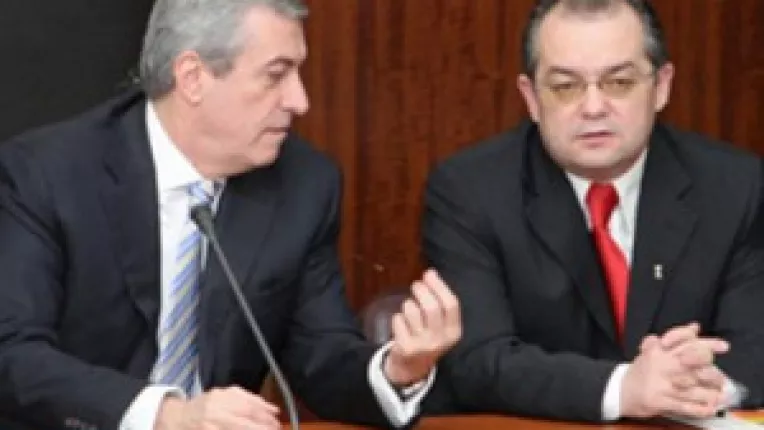 Tariceanu vrea sa fie din nou premier, in schimbul sustinerii lui Basescu la alegerile prezidentiale