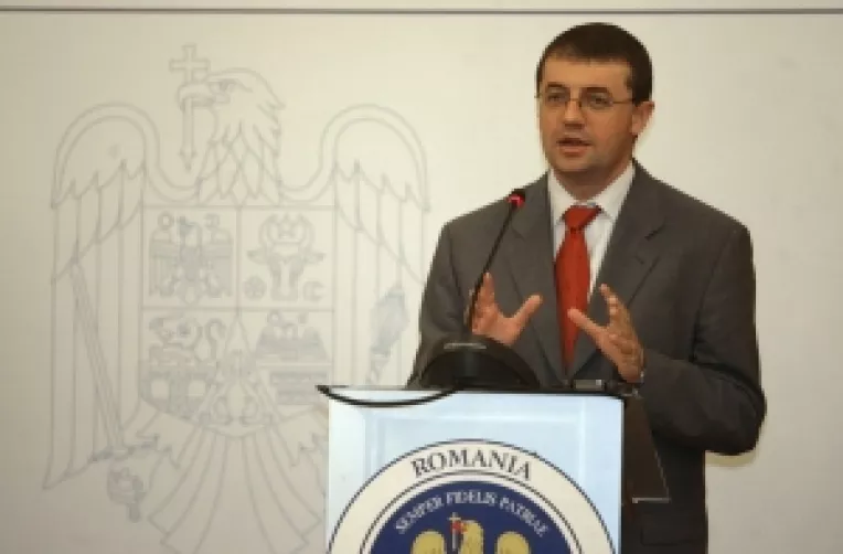 Victor Micula, propus de Comanescu secretar general al MAE